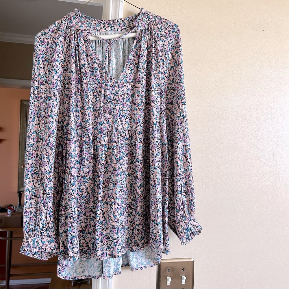 NWOT Destination Maternity Women's Split Neck Blouse, Size M